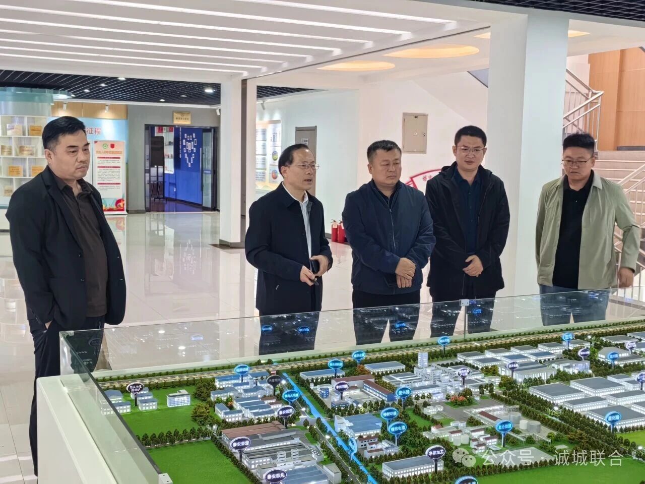 首页| J9集团国际站官网赴泰安考察交流 洽谈多区域项目合作事宜